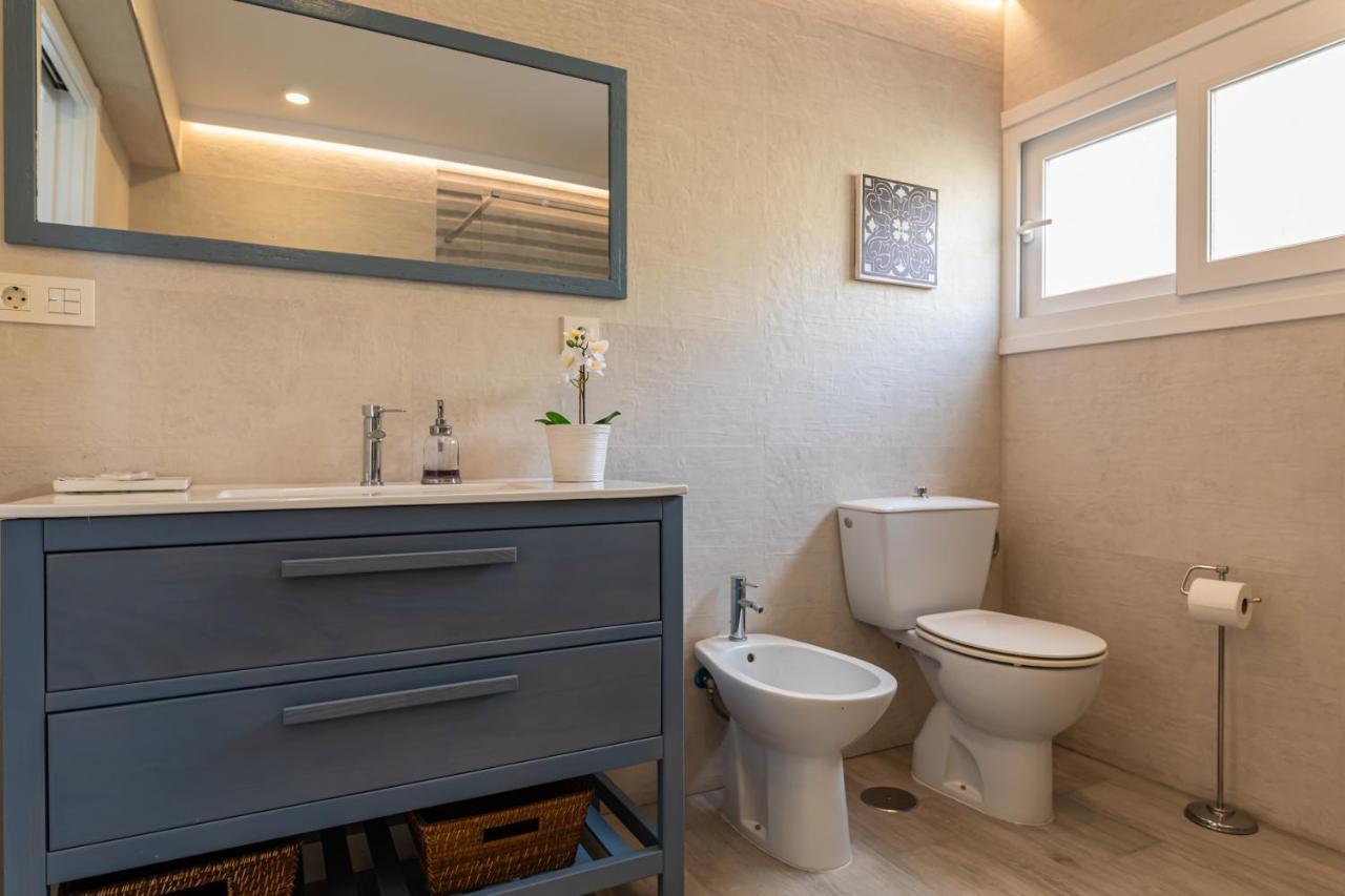 Apartment 100% Seaview, 2 Minutes To The And Parking *