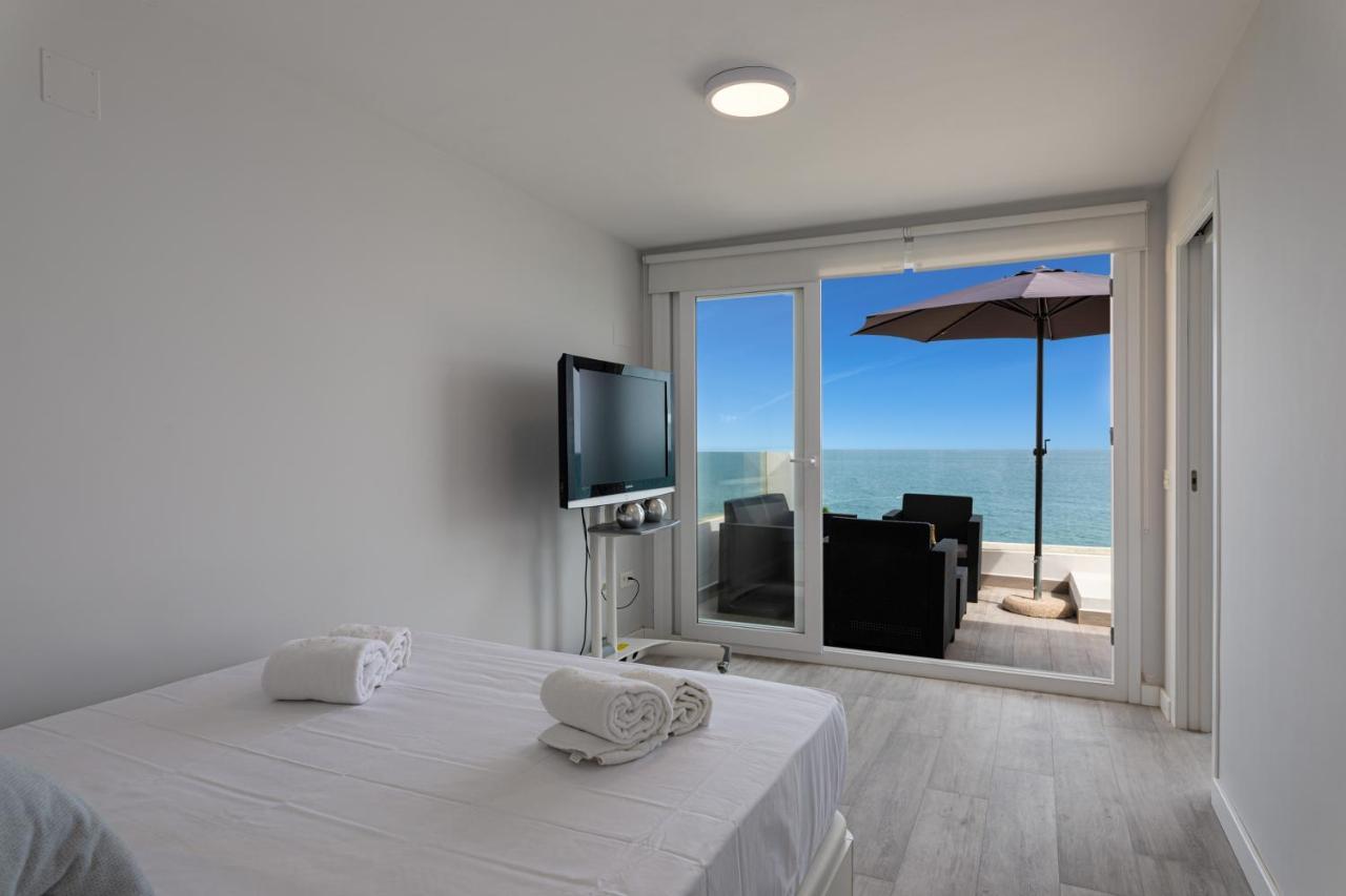 100% Seaview, 2 Minutes To The And Parking Apartment *